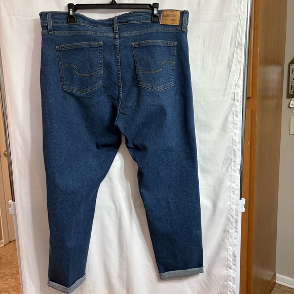 Women’s 18 Signature by Levi Strauss Dark Blue Ankle Jeans Casual - Picture 8 of 8